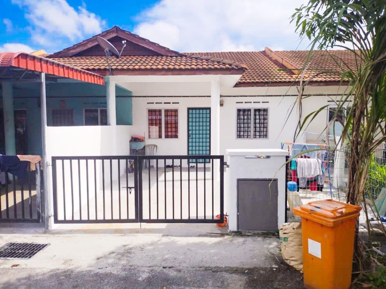 Single Storey Terrace House For Sale At Taman Banting Baru Banting Selangor - Main View