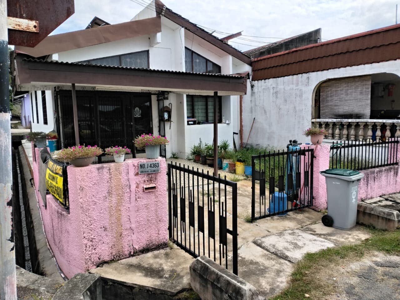 Single Storey End Lot Terrace House For Sale At Taman Maju Jasin Melaka - Image 4