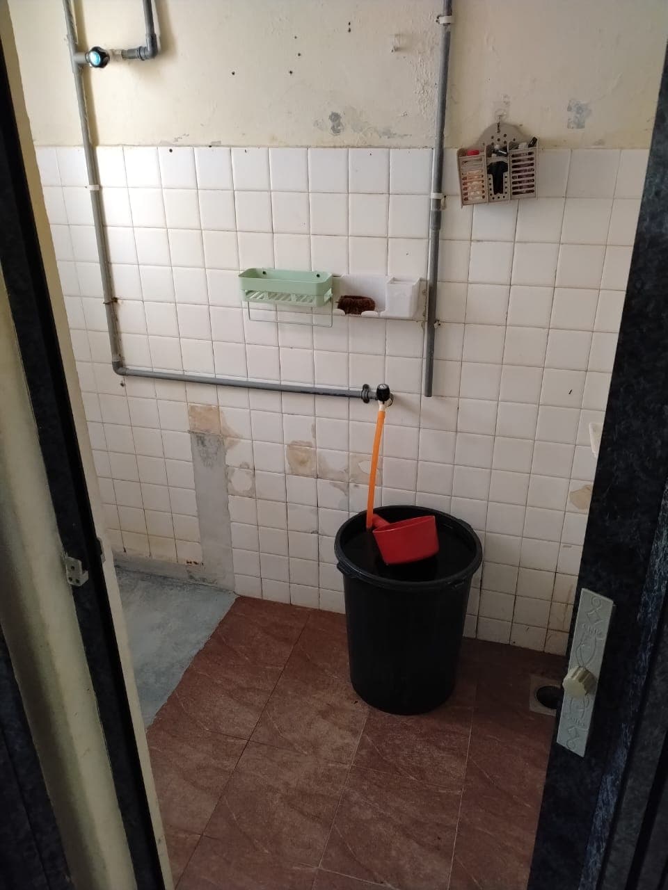 Single Storey End Lot Terrace House For Sale At Taman Maju Jasin Melaka - Image 3