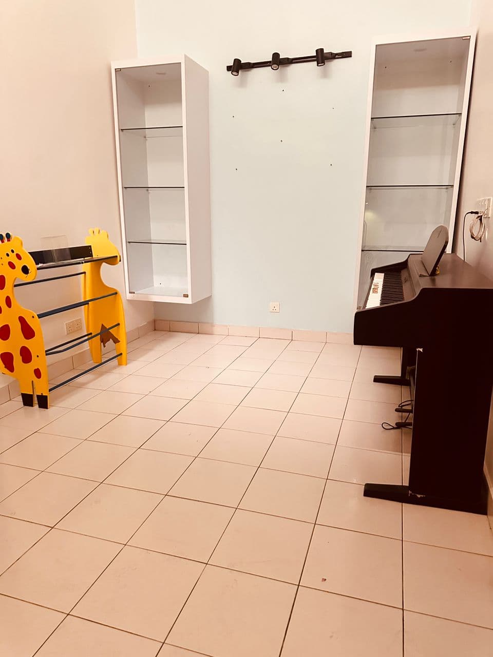 Double Storey Terrace House For Sale At Bandar Puteri Klang Selangor - Image 2