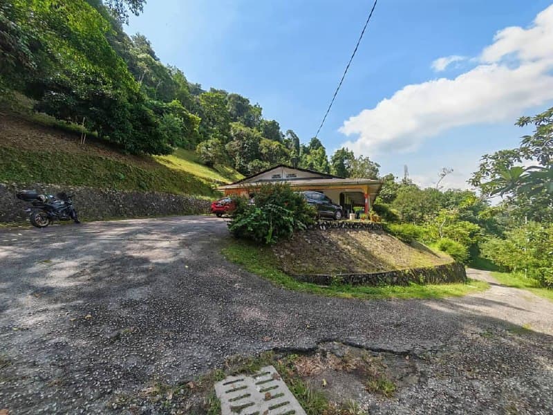 Land With House For Sale At Kampung Kemansah Hulu Klang Ampang Selangor - Image 4