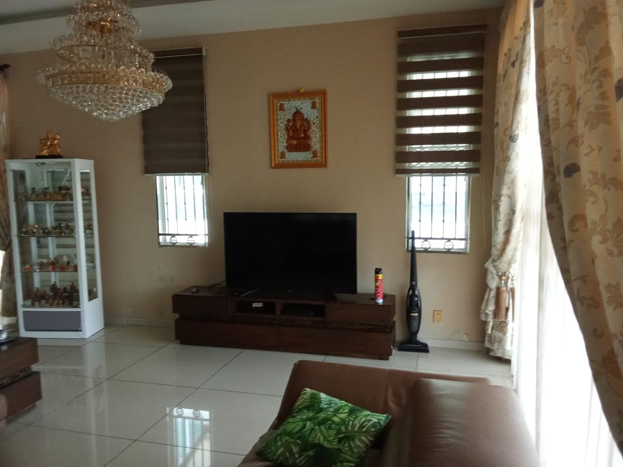 3-Storey Bungalow For Sale At Taman Kiara 2 Lukut Port Dickson - Image 4
