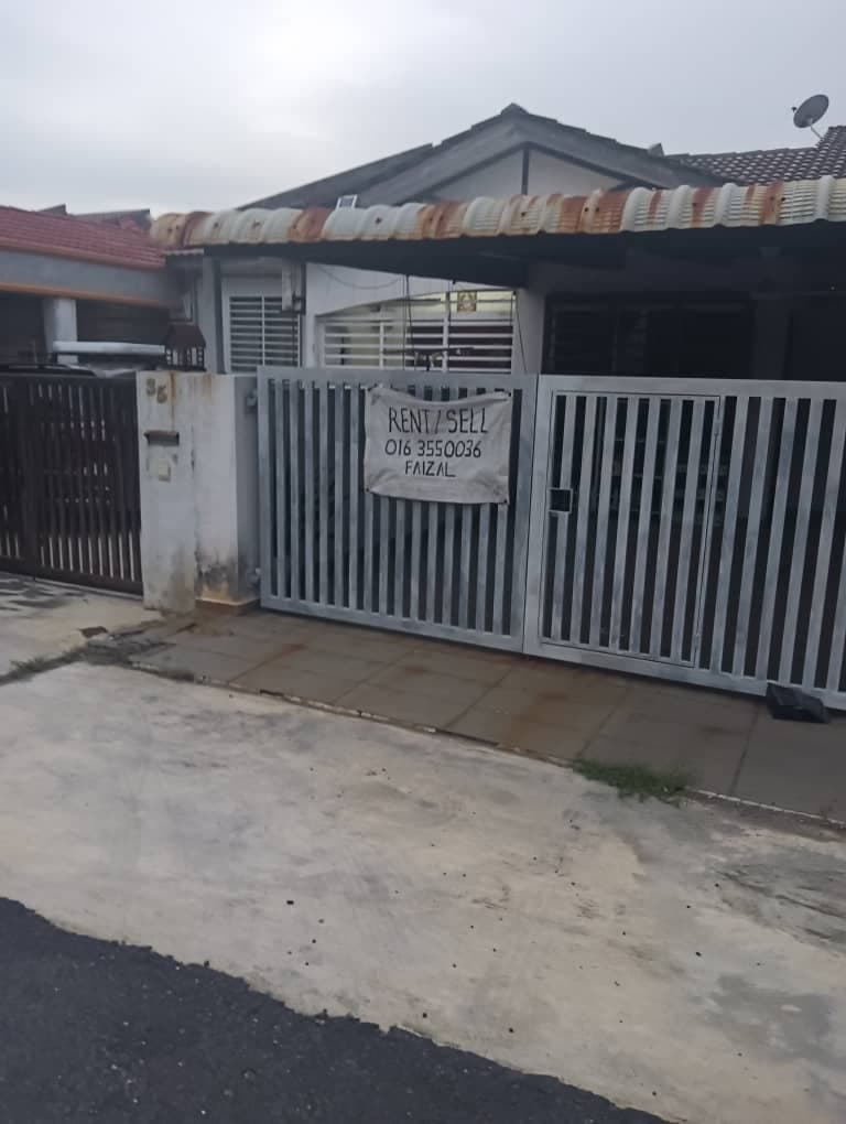 Terrace House For Sale At Taman Telipot Bukit Sentosa Bukit Beruntung Rawang Selangor - Image 1