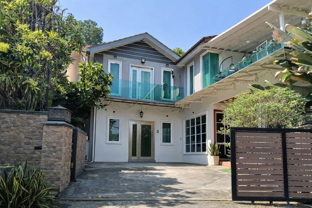 2-Storey Bungalow For Sale At Taman Sri Ampang Selangor - Image 1