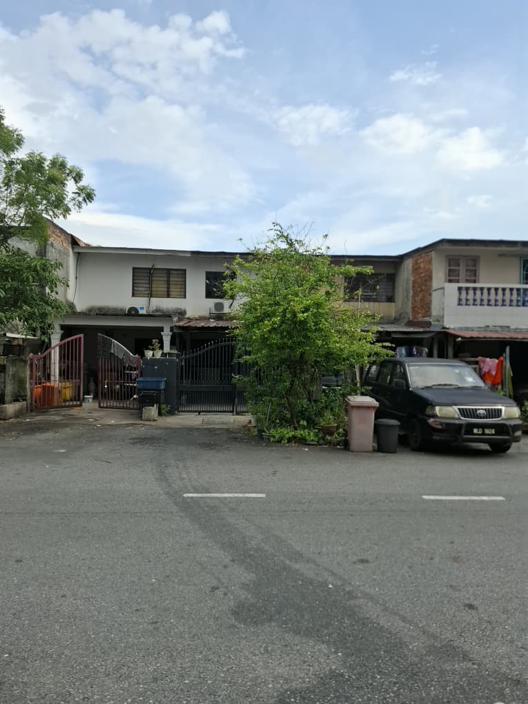 Double Storey House For Sale At Taman Medan Petaling Jaya Selangor - Image 1