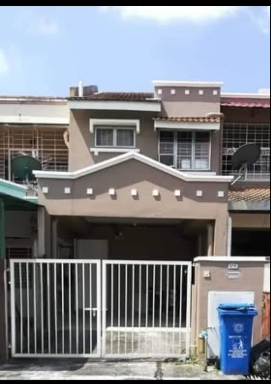 Townhouse For Sale At Shah Alam U10 Puncak Perdana Selangor - Image 1