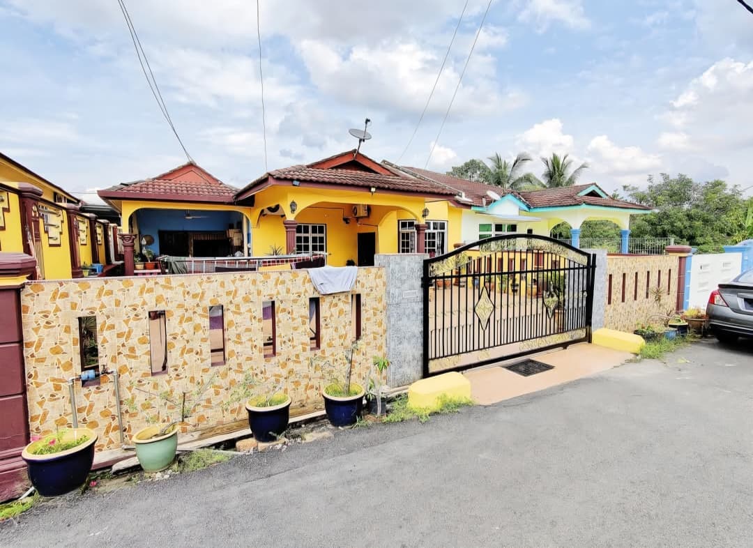 Semi-D House For Sale At Taman Desa Melang Kuala Pilah Negeri Sembilan - Image 2