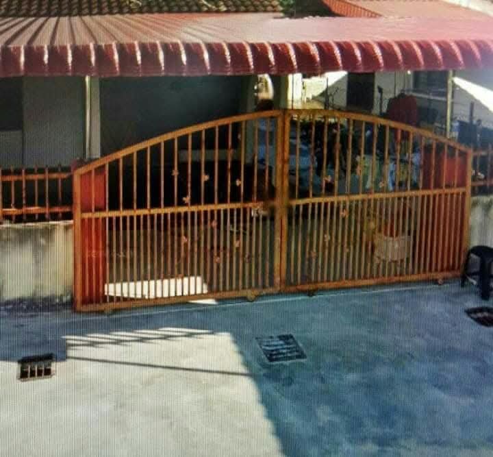 Single Storey End Lot Terrace House For Sale At Seri Manjung Perak - Image 1