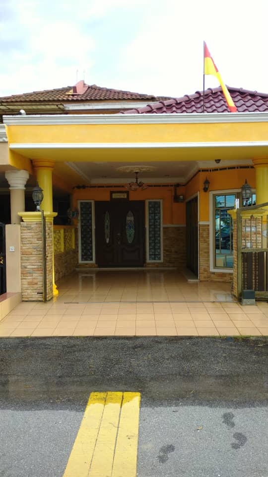 2-Storey Terrace House For Sale At Taman Banting Baru Selangor - Image 1