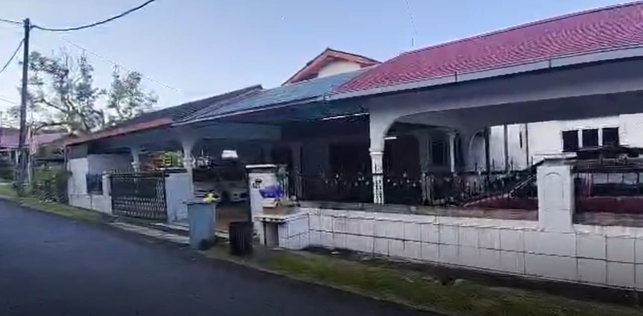 Bungalow House For Sale At Kg Jiboi Baru Ampangan Seremban Negeri Sembilan - Image 1