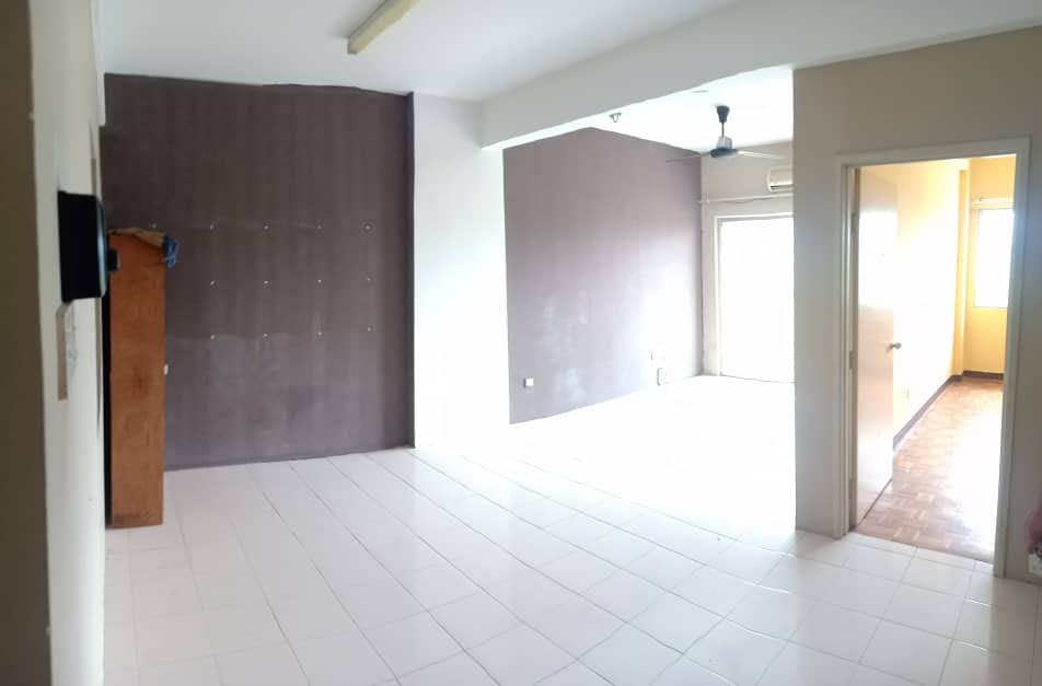 Apartment For Sale At Kristal Heights, Taman Sri Gombak, Batu Caves, Selangor - Image 1