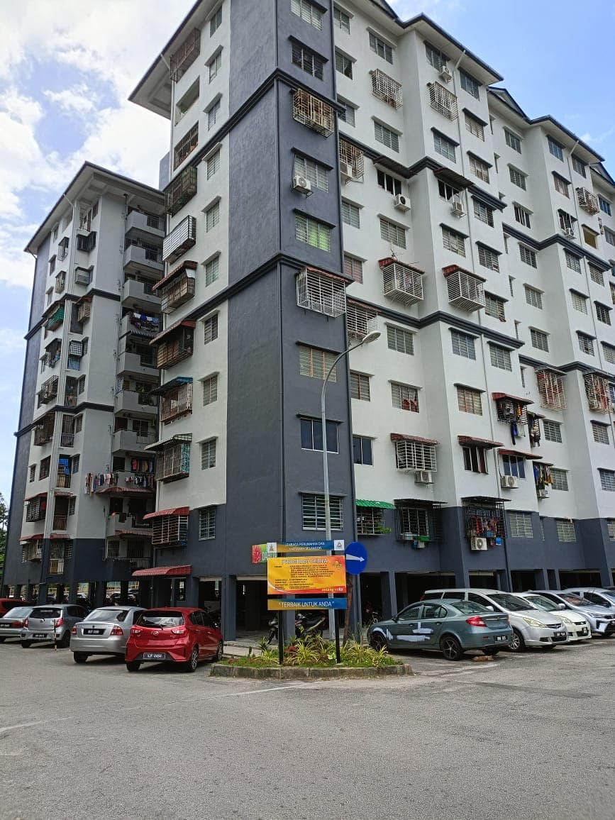 Flat For Sale At Blok Dahlia Taman Tun Teja Rawang Selangor - Image 1