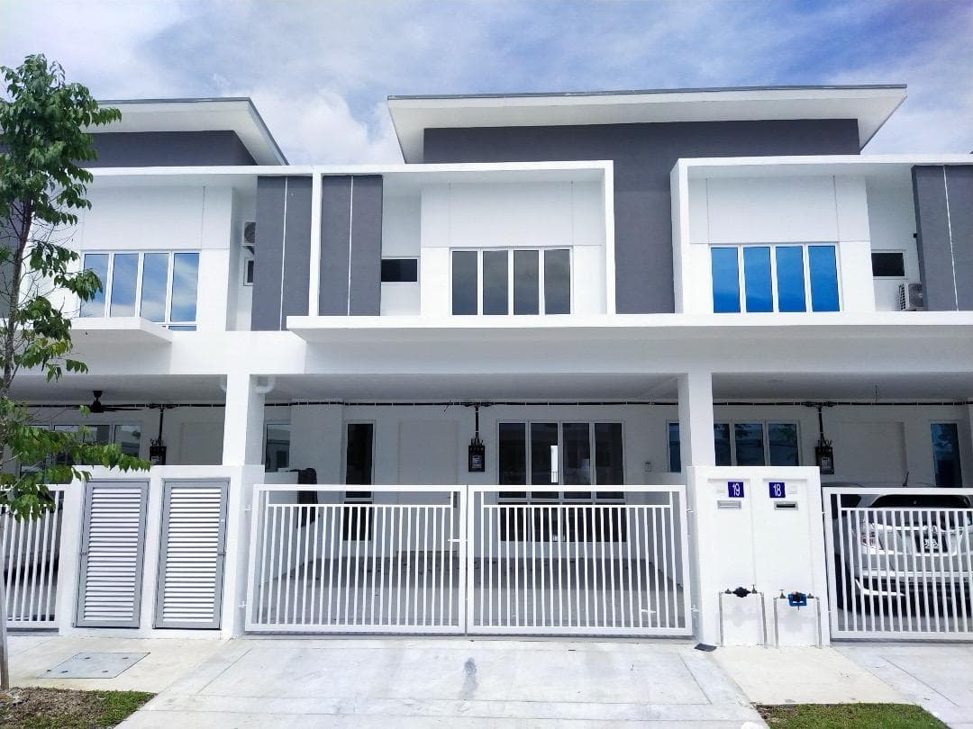 2-Storey Terrace House For Sale At Nusari Bayu 2 Bandar Sri Sendayan Negeri Sembilan - Image 1