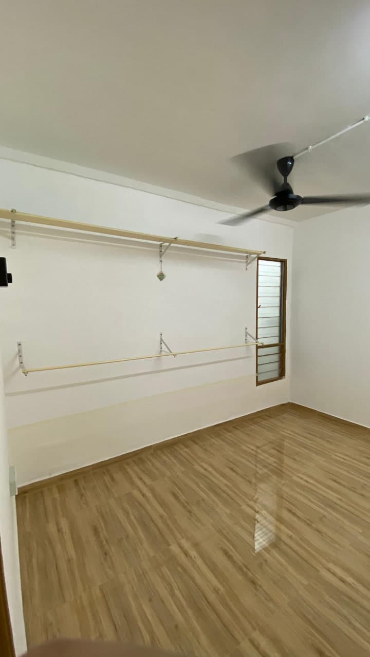 Apartment For Sale At Pangsapuri Seri Teratai Bukit Sentosa Rawang Selangor - Main View