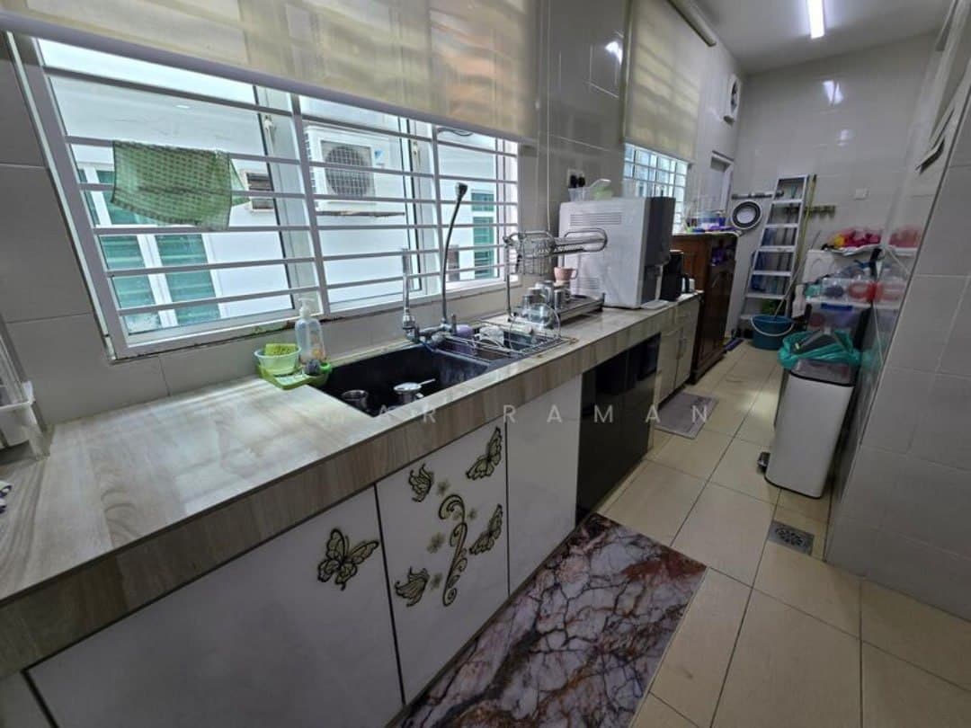 Landed House For Sale At Taman Puchong Utama Puchong Selangor - Image 4