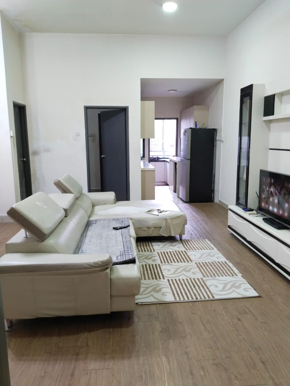 Townhouse For Sale At The Signature Townhouse Seri Kembangan Selangor - Image 1