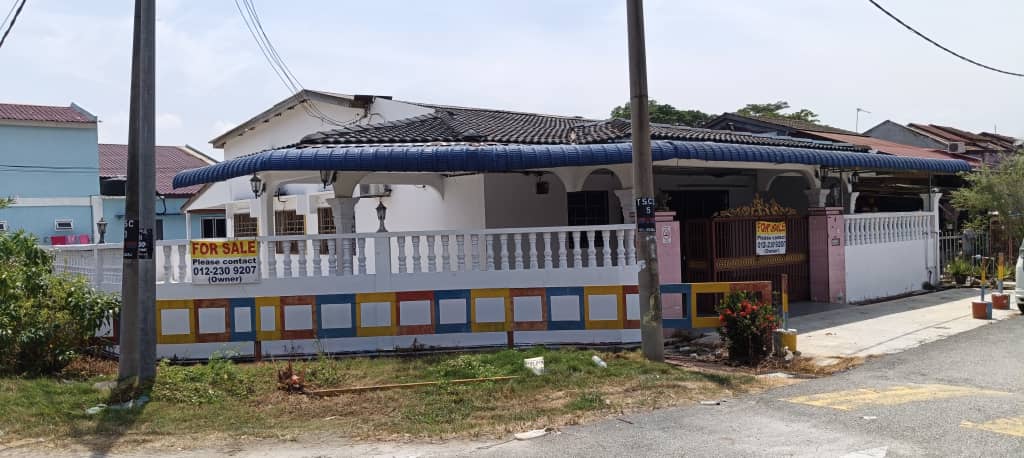 Landed House For Sale At Taman Sri Cahaya Bestari Jaya Selangor - Main View