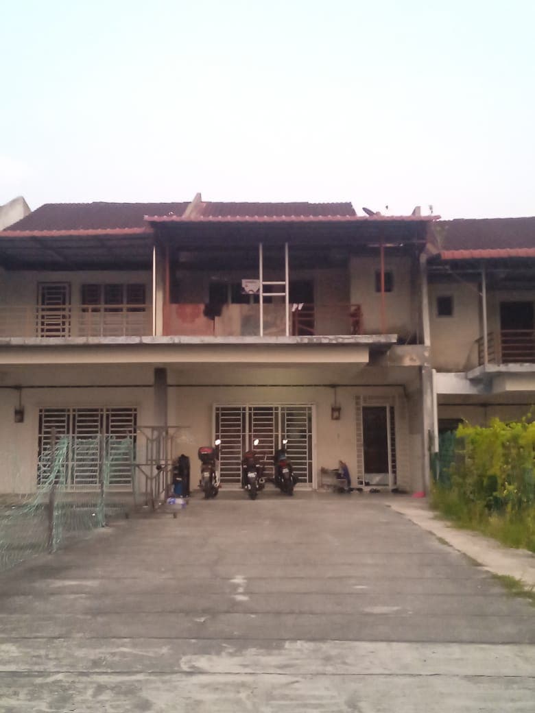 Landed House For Sale At Taman Seri Paya Rumput Masjid Tanah Melaka - Main View