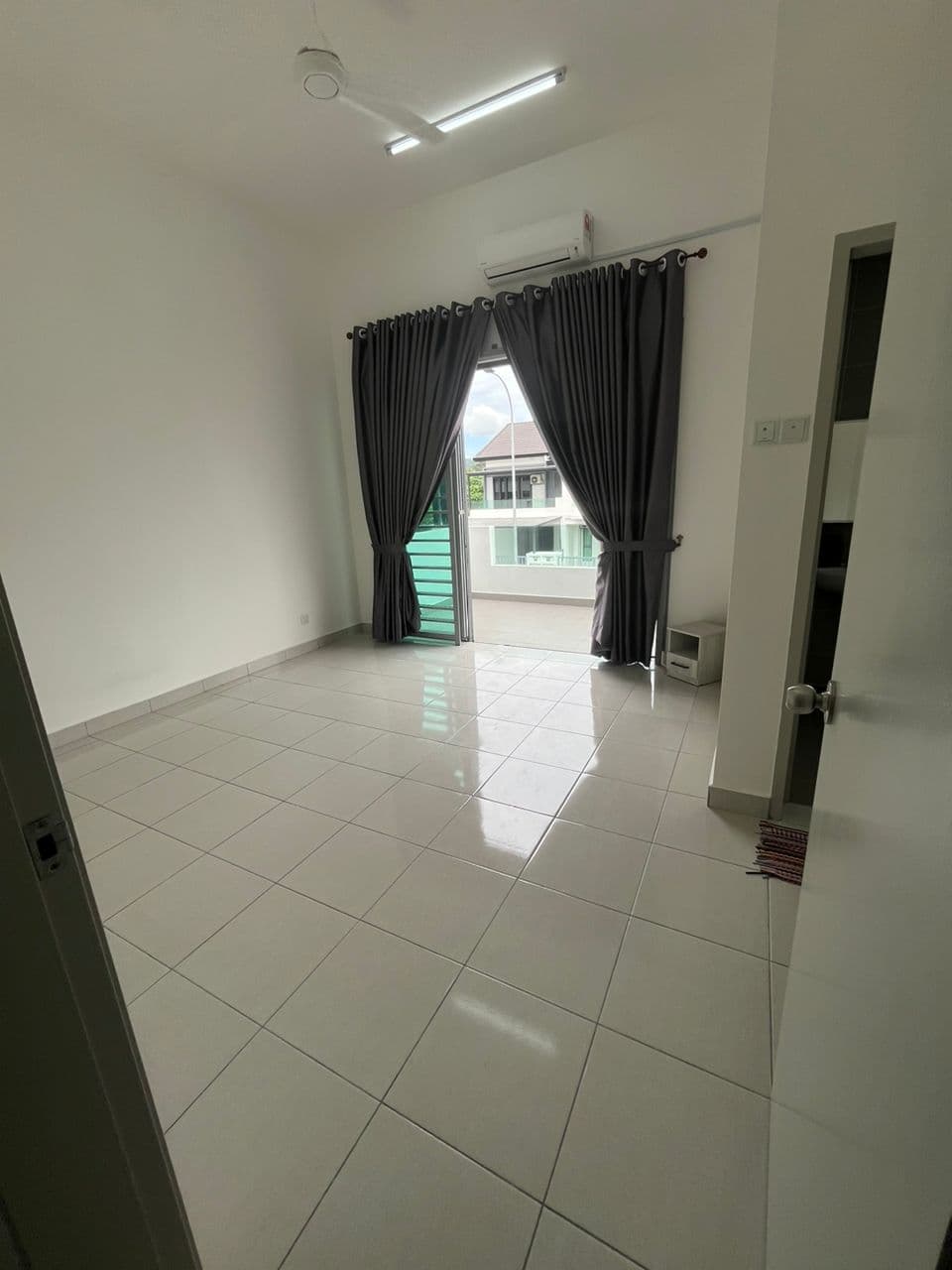 Landed House For Sale At Sempurna Damai Semenyih Selangor - Image 3