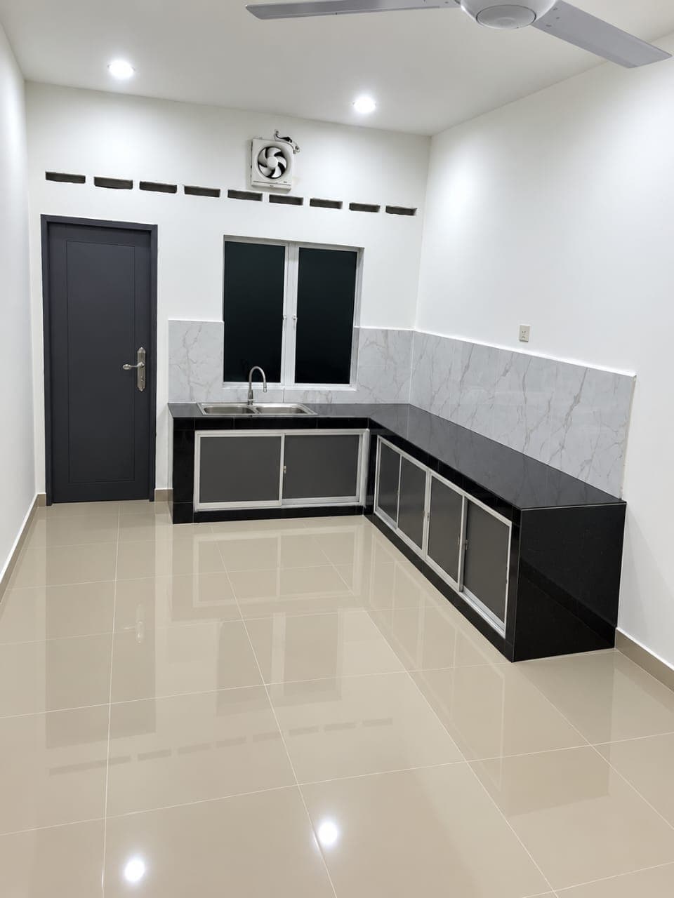 Landed House For Sale At Taman Sri Wangi Kapar Selangor - Image 5