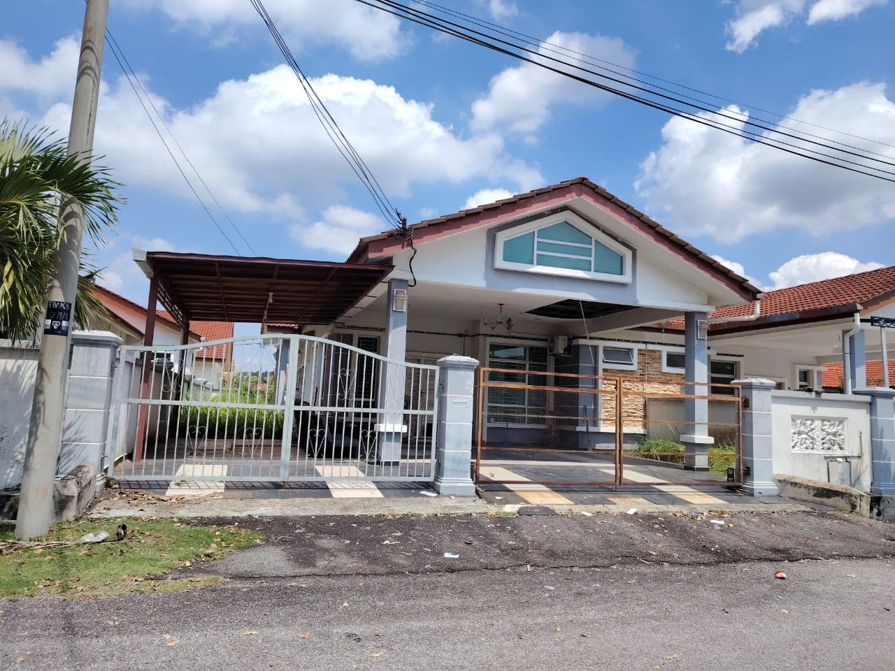 Landed House For Sale At Taman Keris Satria Sungai Udang Melaka - Main View